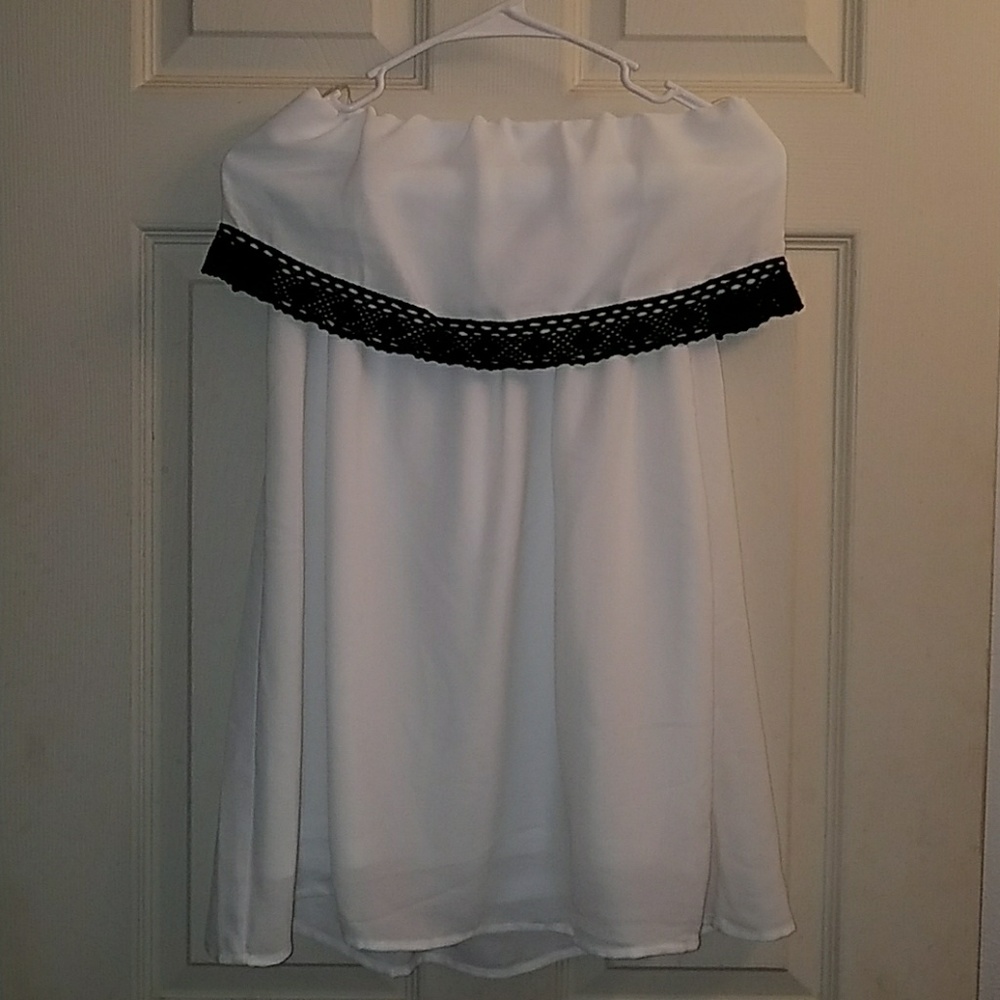 🍬OFFERS🍬 Fascination off-the-shoulder blouse - Picture 3 of 8
